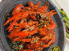 -肥肥虾庄·金牌油焖大虾(首义路店)