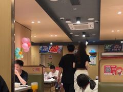 -海底捞火锅(宝龙广场夜宵主题店)