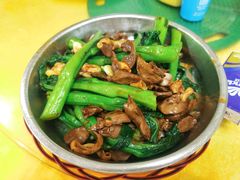 生炒菜心鸡杂-成惠食府(赤岗店)
