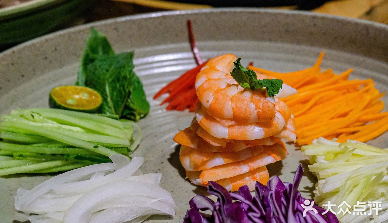 钟村工厂「来回Kitchen」吃融合菜感受逃离城市计划‼️