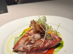 嫩煎鲜鱿配烤流彩时蔬-Solo(衡山路店)