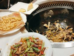 -玺炖·中国铁锅炖(南京东路店)