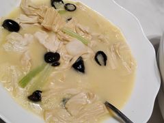 -泓历皇朝酒店(东亭店)