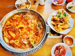 -喇喇排骨火锅·传统韩式脊骨汤(望京西园总店)
