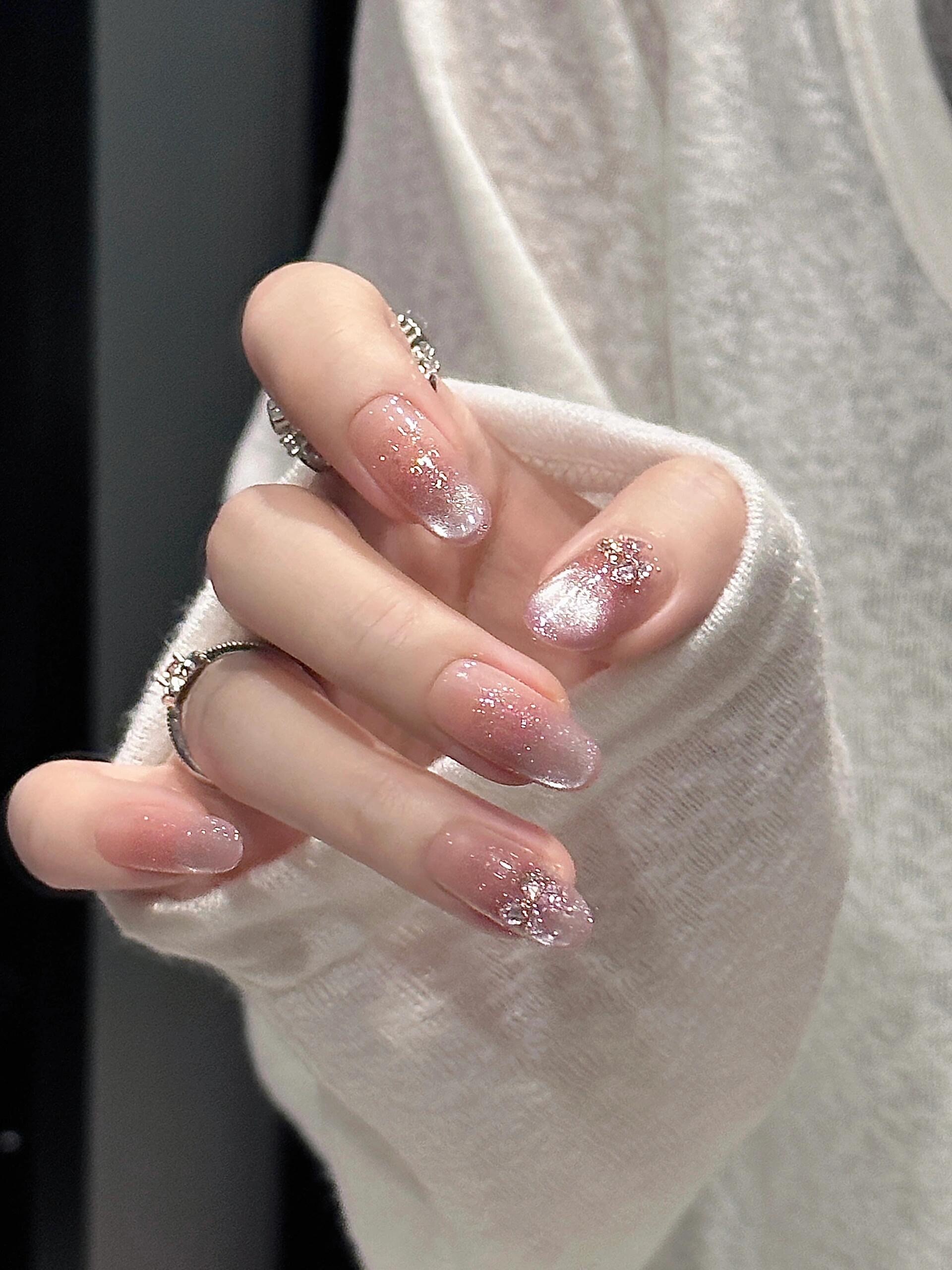 2025美甲天花板!显白爆款合集,指尖高定直