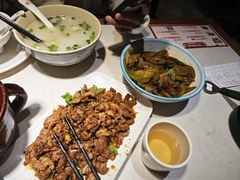 -丁里羊肉小镇(天鹅湖总店)