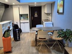 -铂斯登行政公寓(深圳北站汇隆中心店)