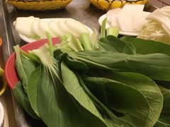 -洞庭洲·防空洞火锅·铜锅涮肉·烧烤(新百广场店)