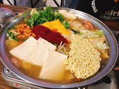 部队火锅-富乐满韩国正宗炸鸡韩国料理(虹泉路店)