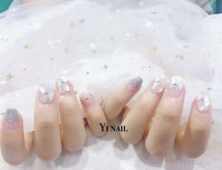 -逸日式美甲美睫工作室