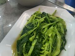 -银峰农庄·特色烧鸡·鲜无花果浸鸡