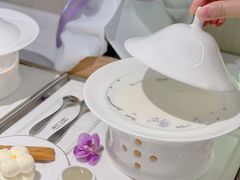 -燕庭·纯燕窝·甜品下午茶(南京西路店)