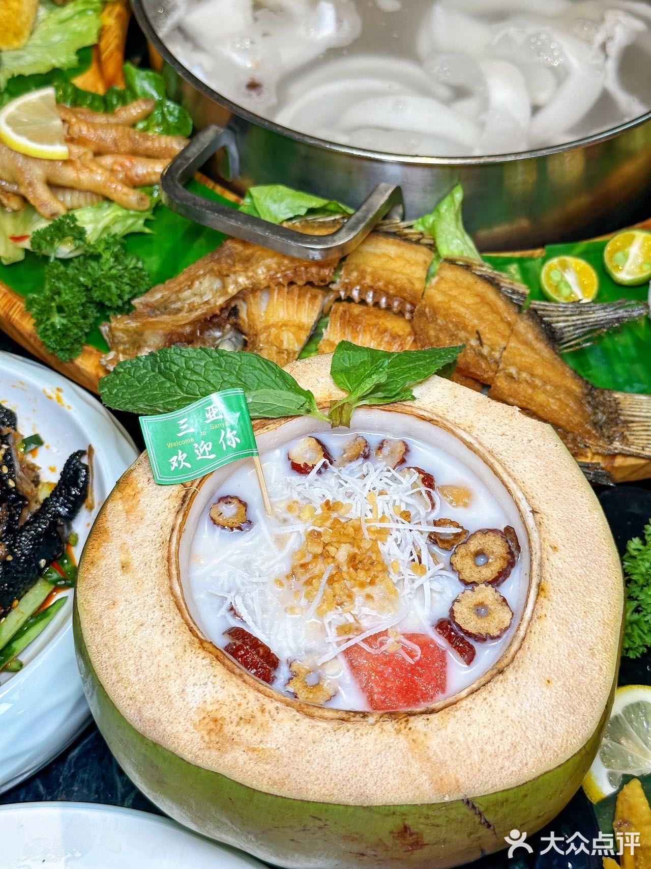 在三亚！！5天吃了3次的椰子鸡！好好吃！