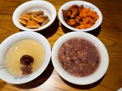 -爱碗亭·鲜炒湖南菜(壹城中心店)