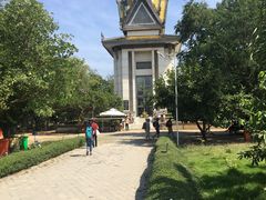 -吐斯廉屠杀博物馆