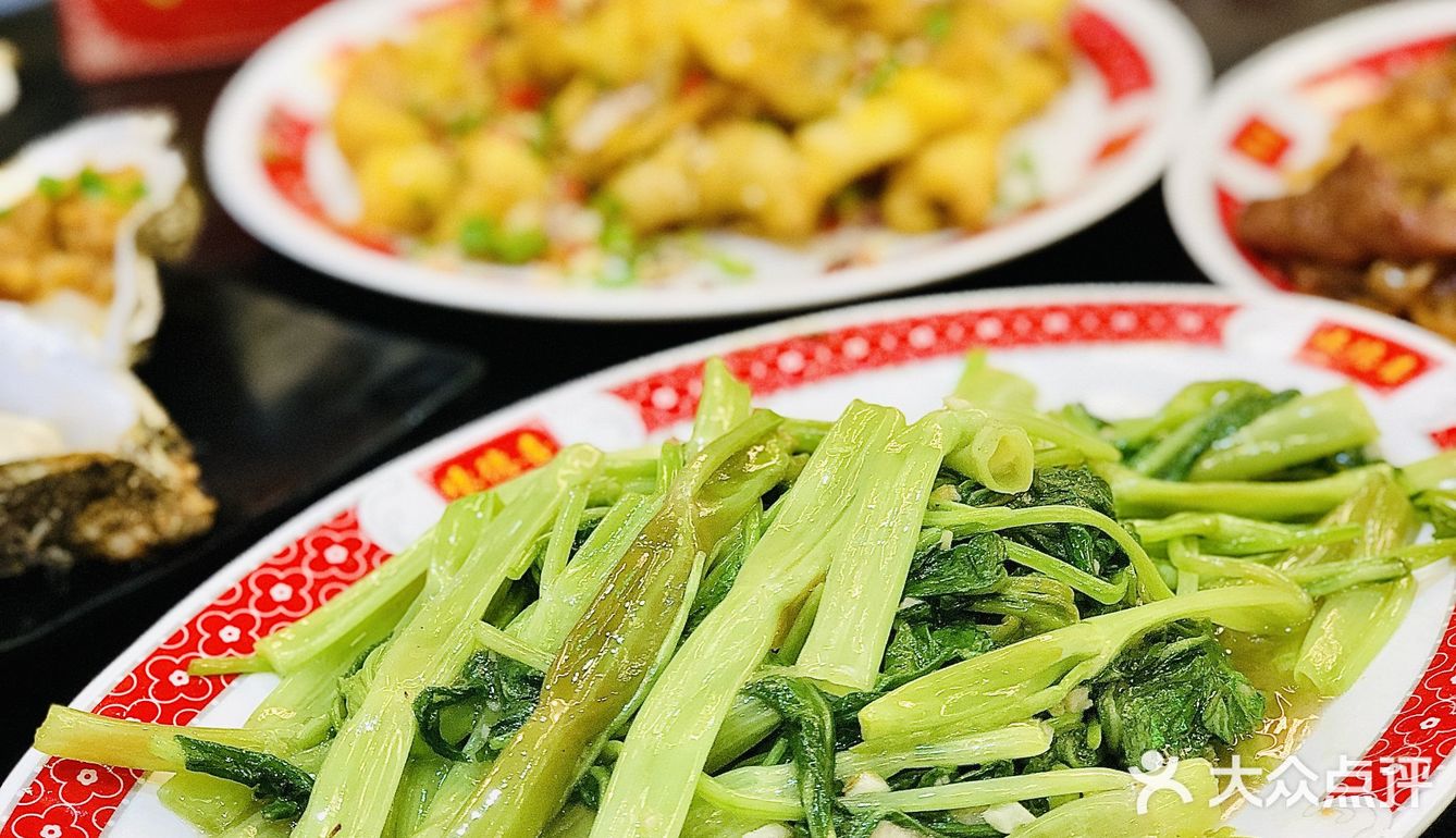 惊喜发现‼️兴盛路营业到天亮的砂锅粥烤蚝专门店