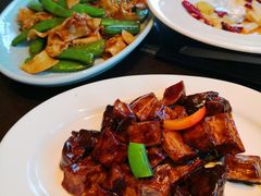 黑蒜安格丝牛柳粒-环球港凯悦 · 享悦中餐厅