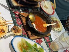 -刘姐啤酒鱼民族演艺餐厅(西街总店)