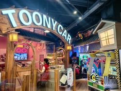 -卡通尼乐园(新达汇三林店)