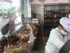 -陆稿荐观前街店