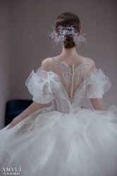 -艾米丽婚纱礼服