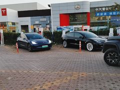 -TESLA 特斯拉(北京南四环中路特斯拉中心)
