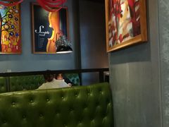 卡座-何记花甲(印象城店)