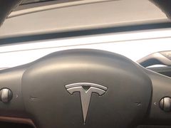 -TESLA 特斯拉(上海太古汇体验店)