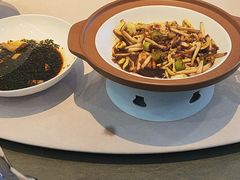 -香山湖渔家大院