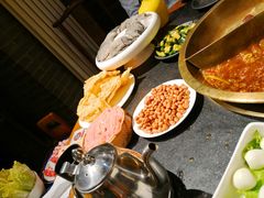 -沸炉重庆老火锅(军事博物馆店)