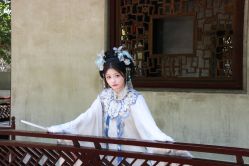 -一揽芳华汉服旗袍体验馆(拙政园店)