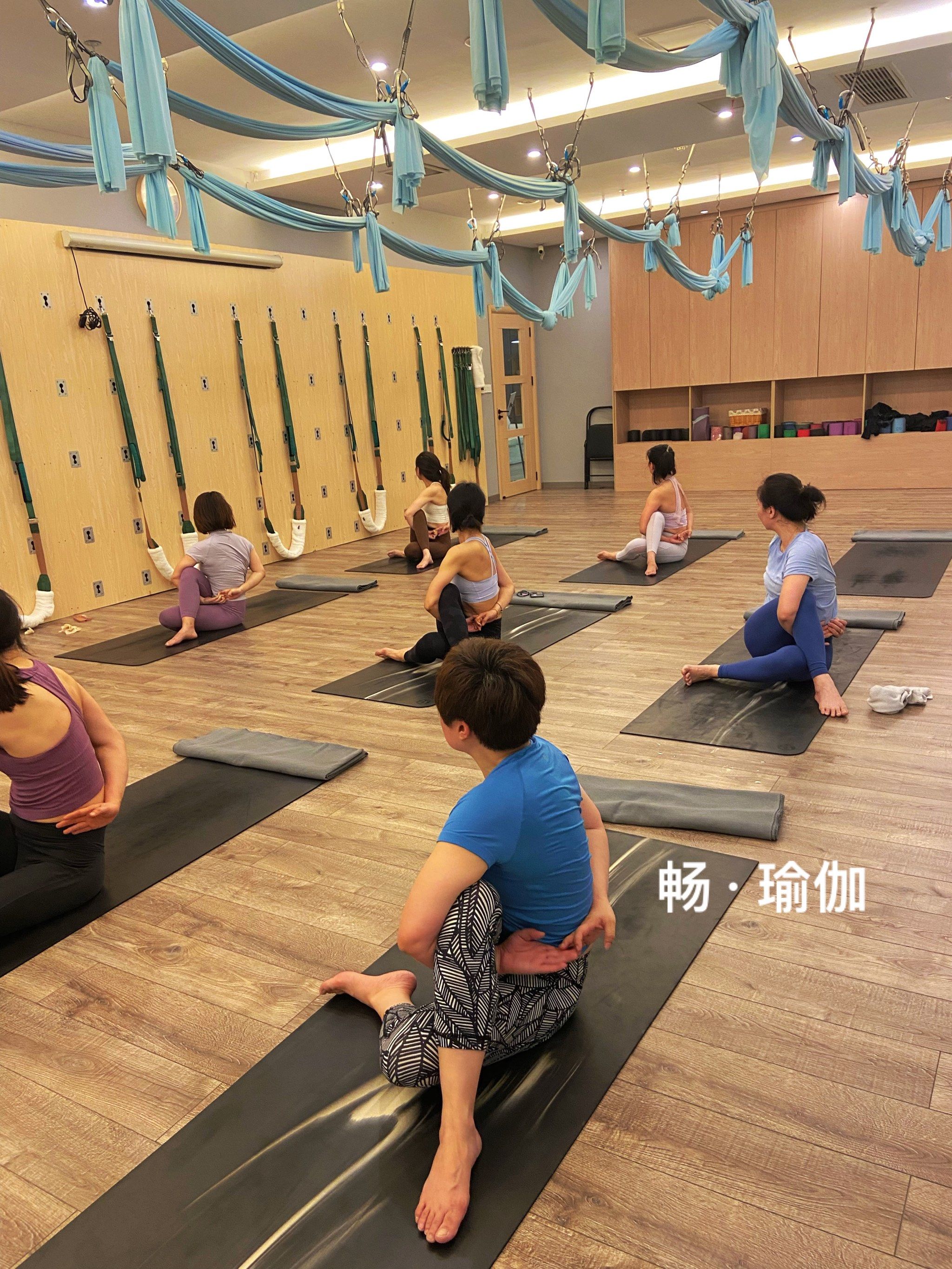 瑜伽体式:半鱼王扭转分享