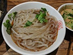 -万记麻辣烫国展总店