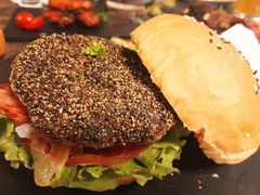 -HIGH FIVE哈福手工汉堡(桂林路店)