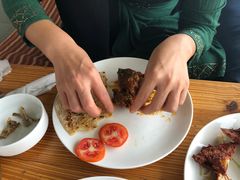 -Lake Shore Hotel & Restaurant