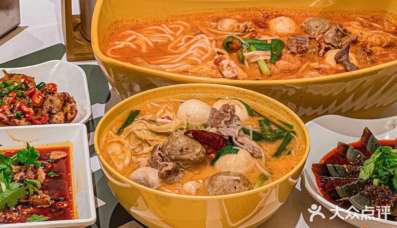 广州新店|快乐嗦粉，酸辣开胃多配料的平价米线