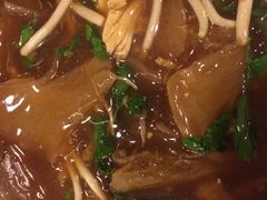 砂锅鱼翅-泰国村酒楼(室内体育馆店)