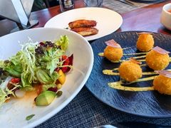 大虾牛油果蔬果沙拉-MONICH牛排融合餐厅(和义大道购物中心店)