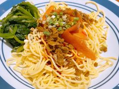 -霸蛮湖南菜·牛肉粉(荣京西街店)