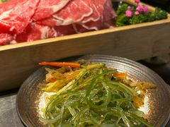 -湊湊火锅·茶憩(杭州湖滨银泰in77店)