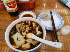 红汤辣馄饨-笑来喜馄饨小笼工坊店(湖滨街店)