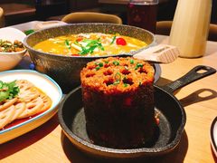 -山城外·非遗酸菜鱼(新都汇融店)