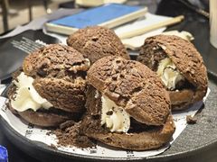 -W COLLECTIVE  DESSERT SHOP