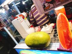 -六合夜市