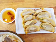 鲜肉锅贴-小姜锅贴(凤凰街店)