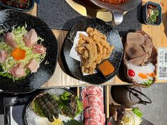 -湊湊火锅·茶憩(南京东路悦荟店)