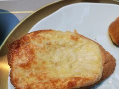 芝士焗蒜香面包-小广寒电影艺术餐厅(小广寒经三路店)