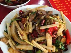 -谢老五跷脚牛肉·非遗传承店