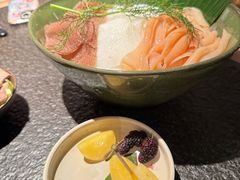 -三出山火锅(南京万象天地店)