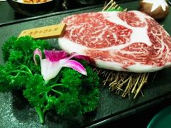 -臻牛烤肉